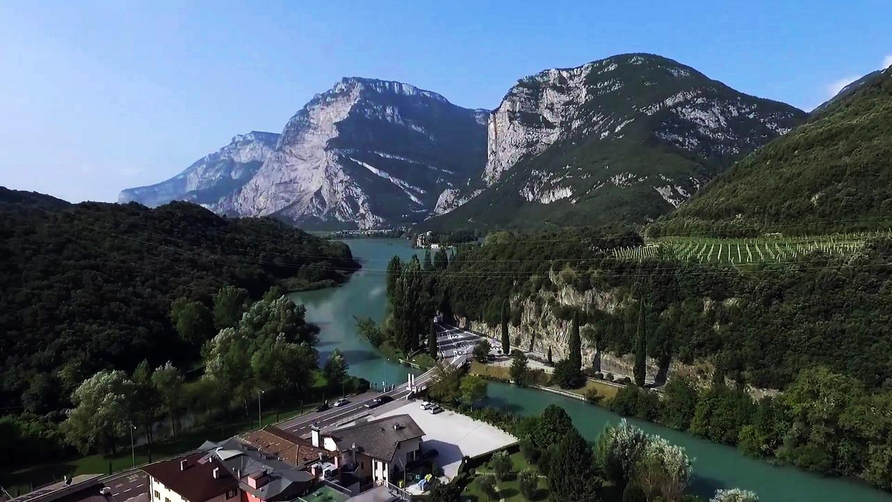 Albergo Miralaghi Padergnone Exteriör bild